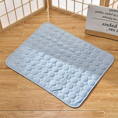 Pet Summer Cooling Pad Self-Cooling Ice Silk Pet Bed Dog Cat Nest Breathable Cooling Cooling Sleeping Pad